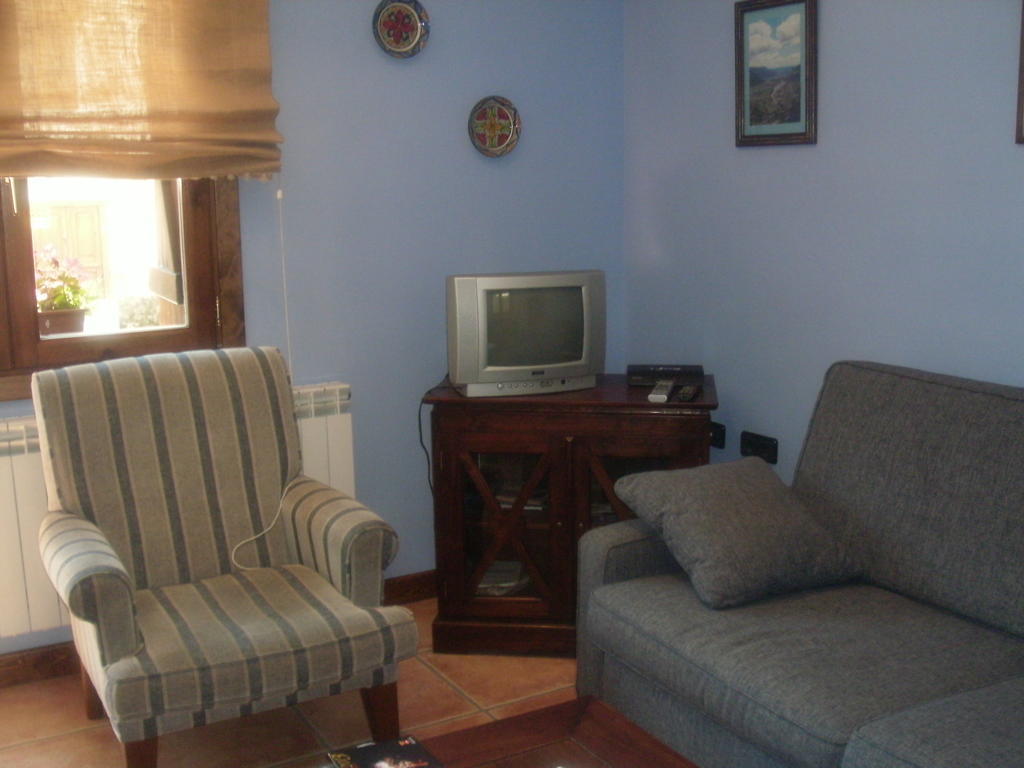 La Corralata Appartement Biescas  Kamer foto